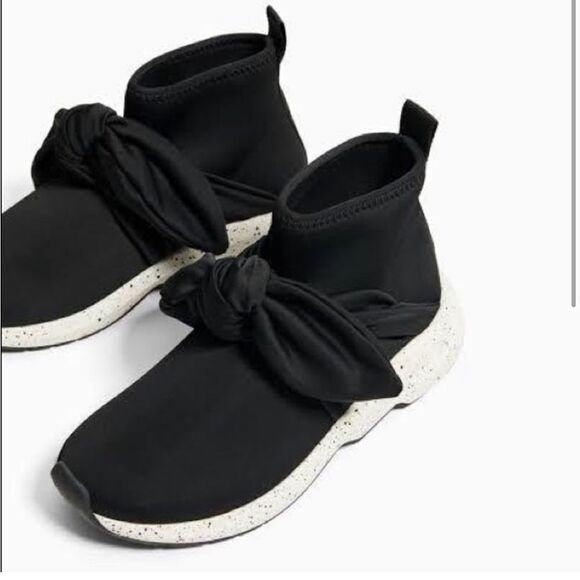 Zara black Girls Sock Sneaker pull on boots with ties Size -33 (US 1-1.5) - Picture 2 of 12